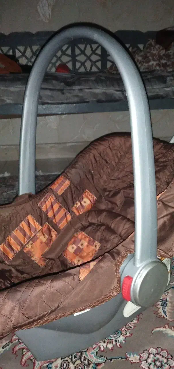 گهواره و کریر کودک سالم|تخت و صندلی بچه|ورامین, ورامین|دیوار