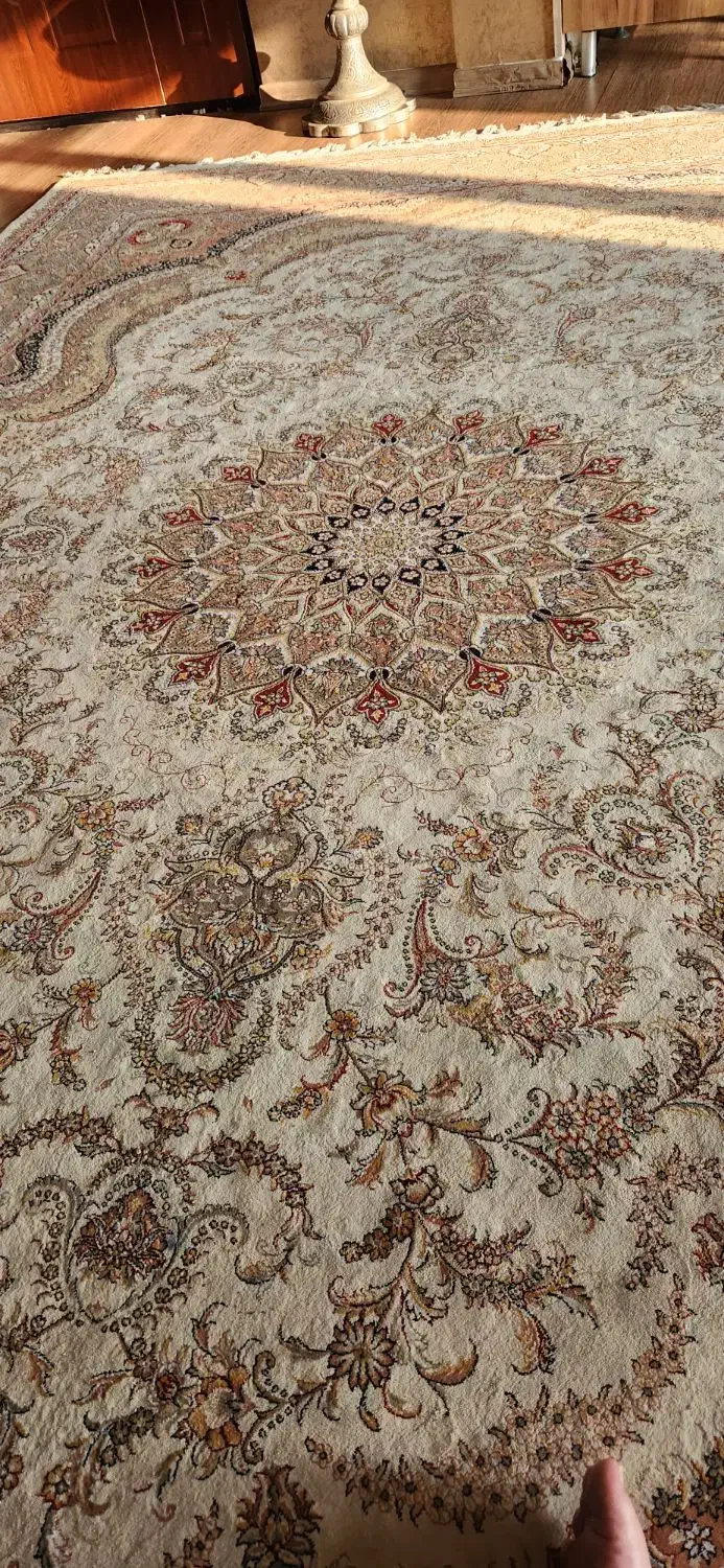 ۲تخته فرش|فرش|نیشابور, دارایی|دیوار