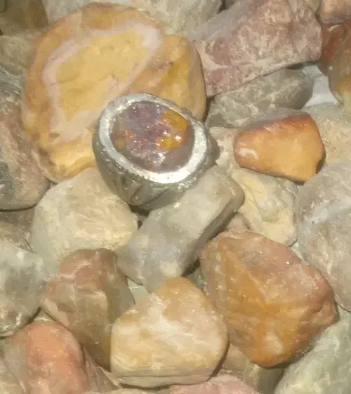 انگشتر عقیق شجر گل اناری رکاب آهنی زیبا|بدلیجات|شیراز, دروازه اصفهان|دیوار