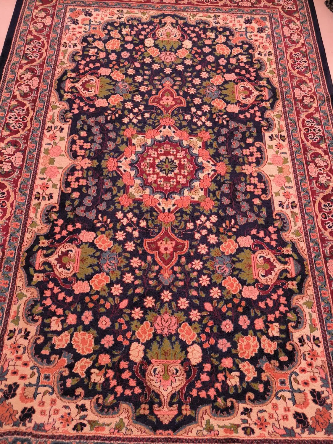 فرش ۶ متری|فرش|بیرجند, |دیوار