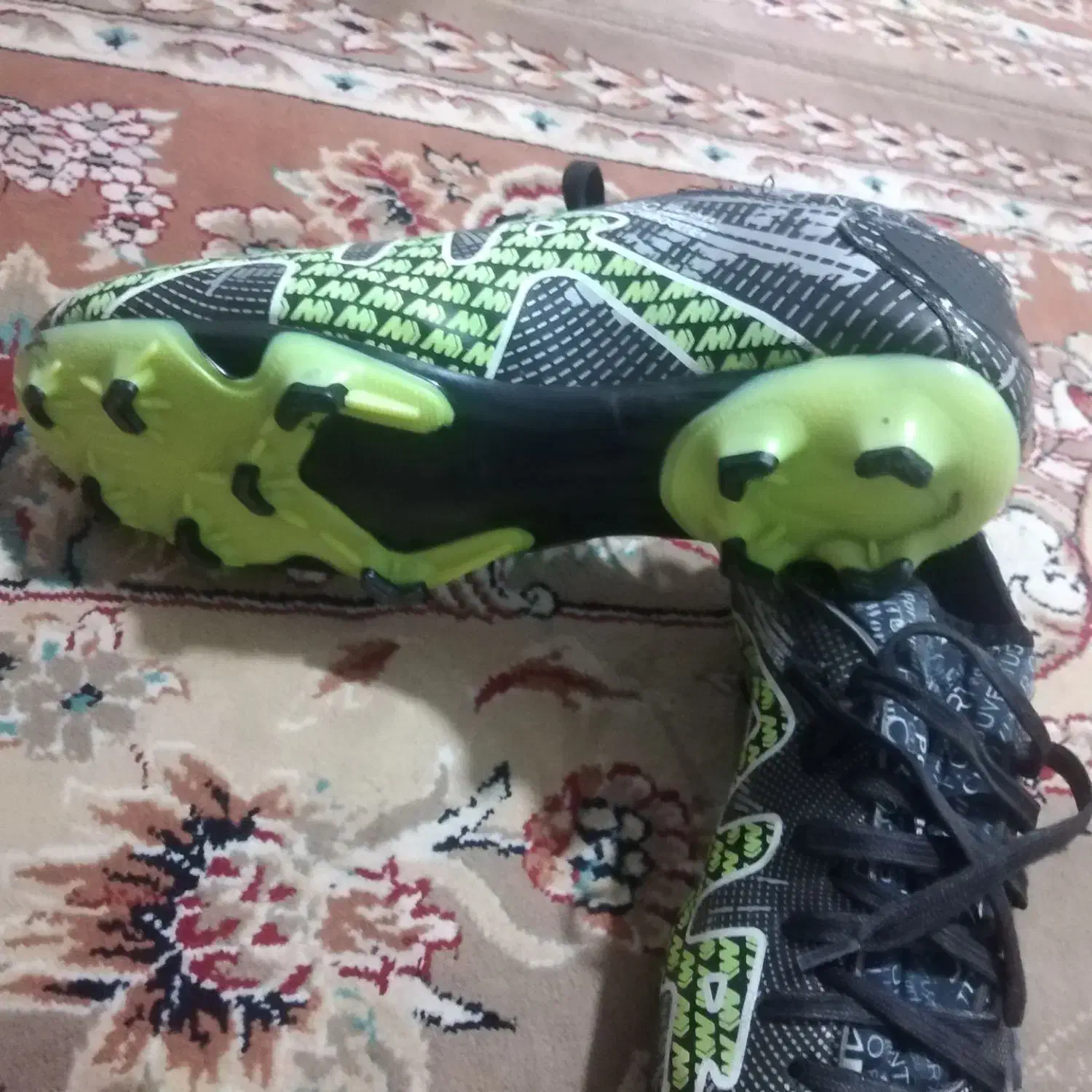 کفش ورزشی میخی|کیف، کفش، کمربند|مشهد, شهید علی محمدی|دیوار