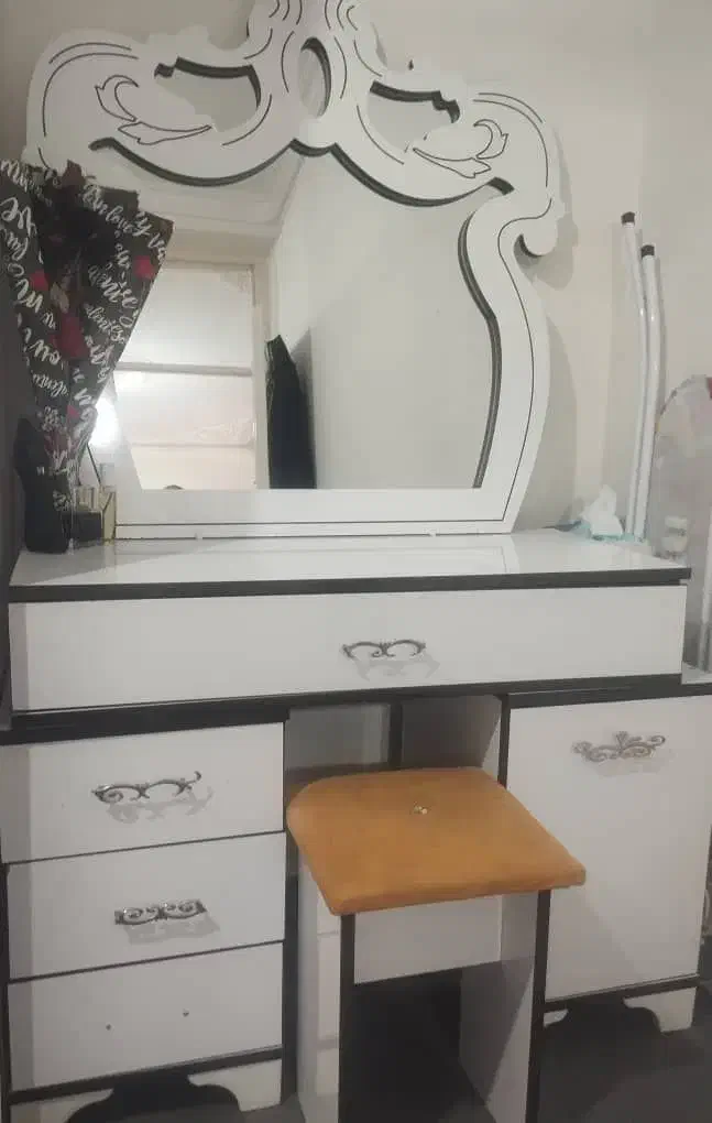 میزارایش|تخت و سرویس خواب|خوی, |دیوار