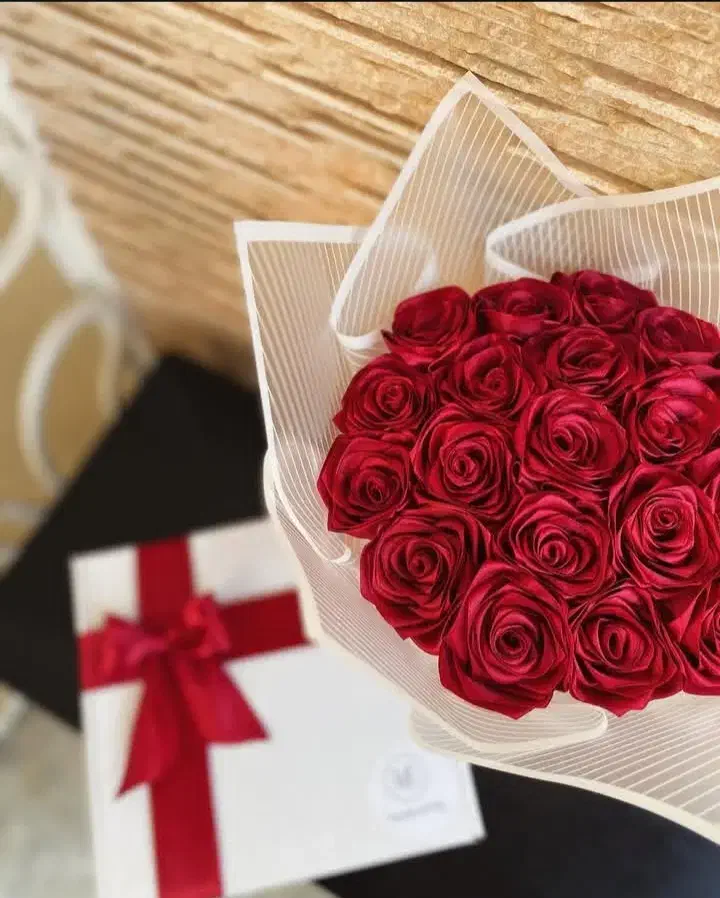 دسته گل رز روبان|گل مصنوعی|قم, حنیف نژاد|دیوار