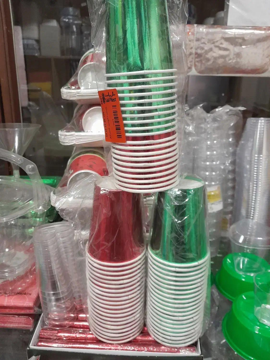 یکبارمصرف آویژه|ظروف نگهدارنده، پلاستیکی، یک‌بارمصرف|سهند, |دیوار