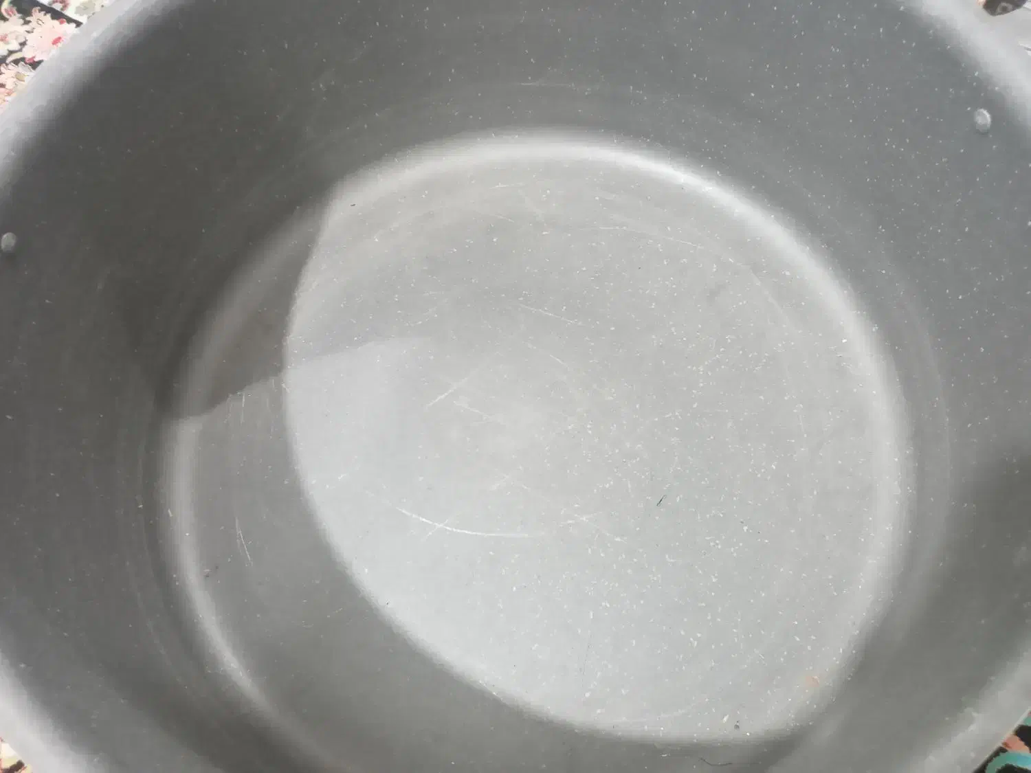 قابلمه تفلون بزرگ|ظروف پختوپز|مشهد, نیروی هوایی|دیوار