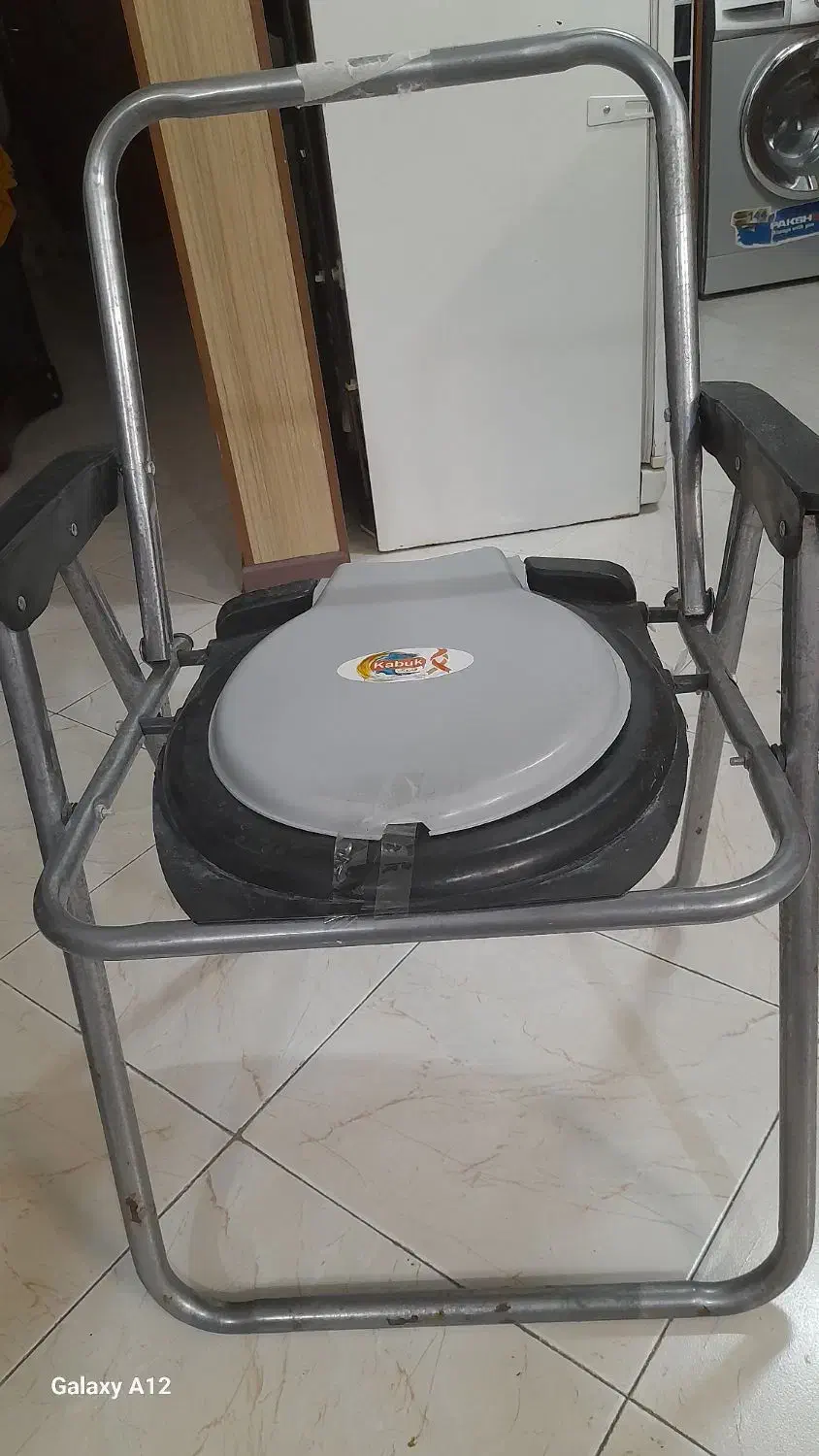 دستشویی فرنگی . عصا چهارپایه|لوازم سرویس بهداشتی|مشهد, حسابی جنوبی (شهرک غرب)|دیوار