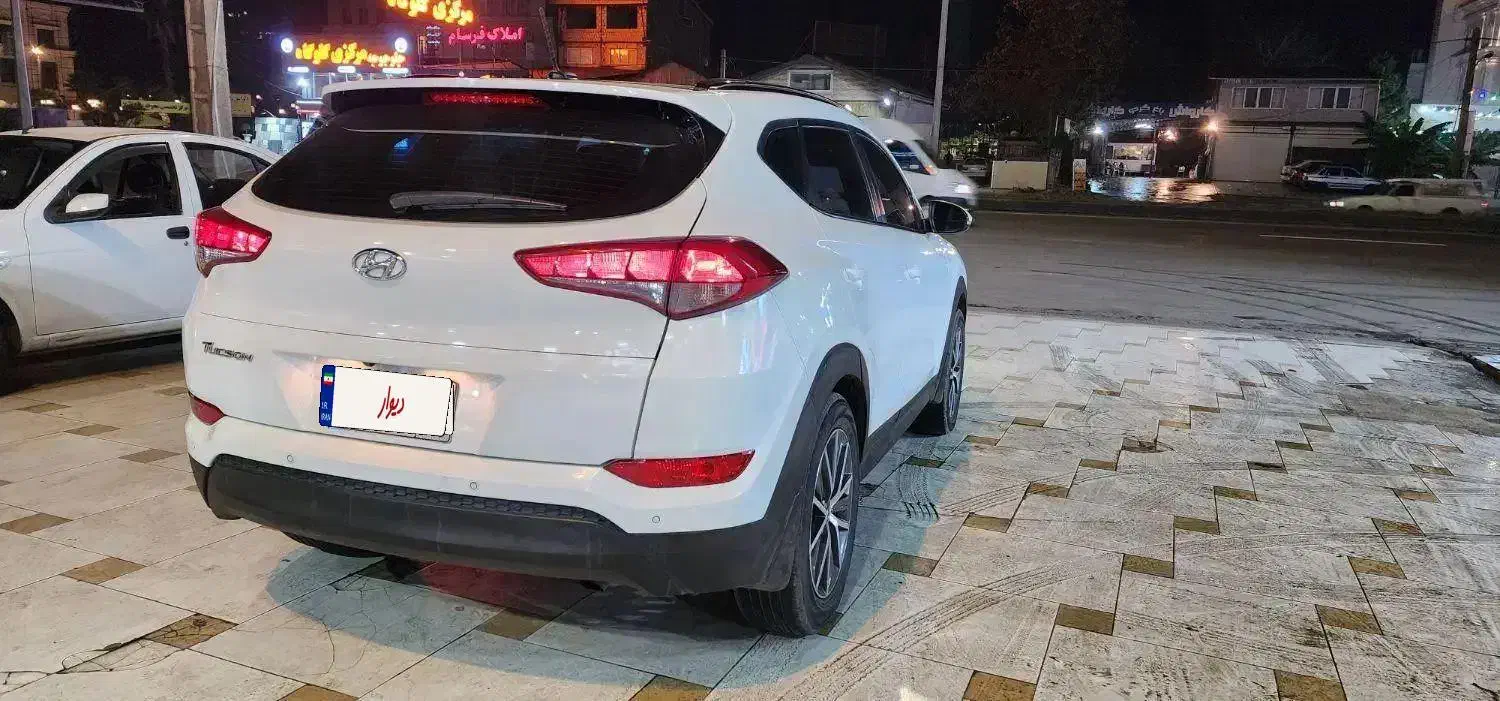 توسان نیوفیس ۲۰۱۷ پلاک منطقه|خودرو سواری و وانت|لاهیجان, جمهوری|دیوار