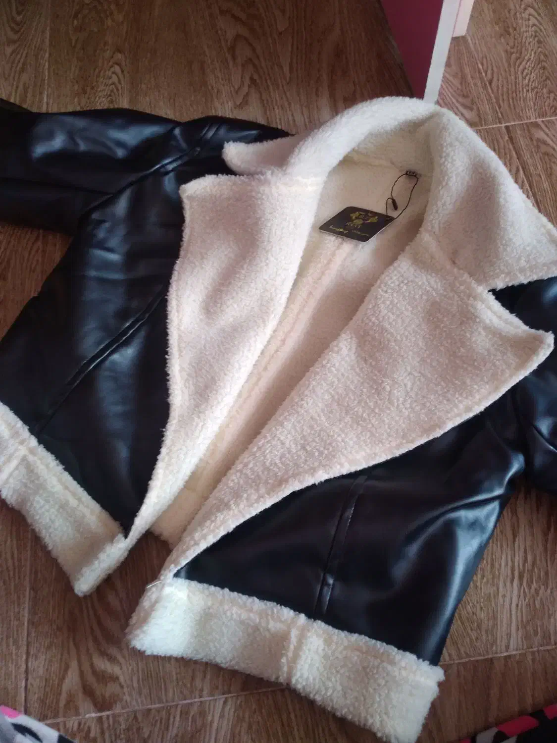 کافشن بوفالو طرح چرم دخترانه|لباس|چهارباغ, |دیوار