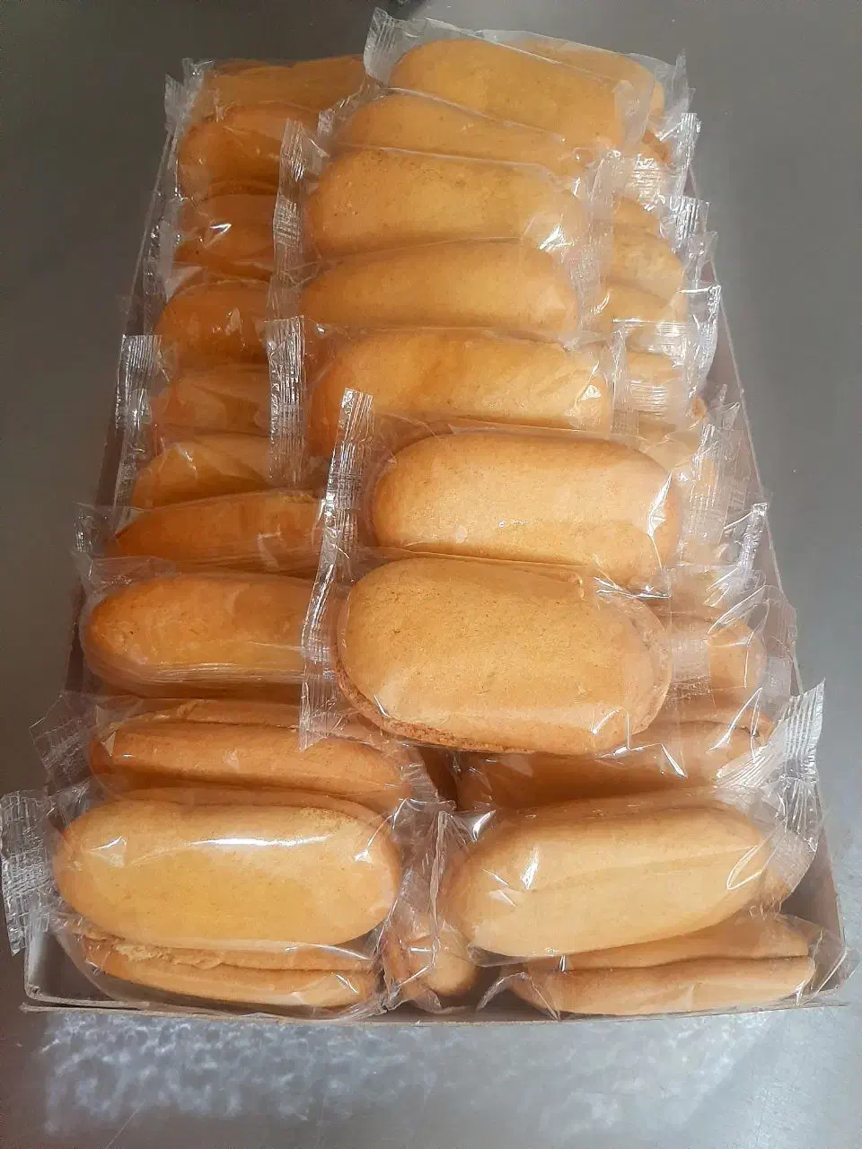 شیرینی سنتی نان خوانساری زعفرانی|عمدهفروشی|تهران, نبی اکرم|دیوار