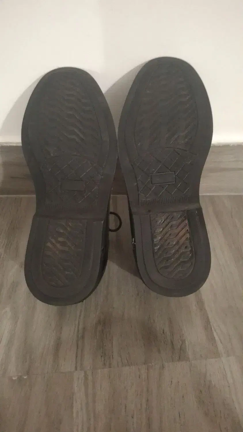 کفش واستوک ورزشی نو|کیف، کفش، کمربند|لنگرود, |دیوار