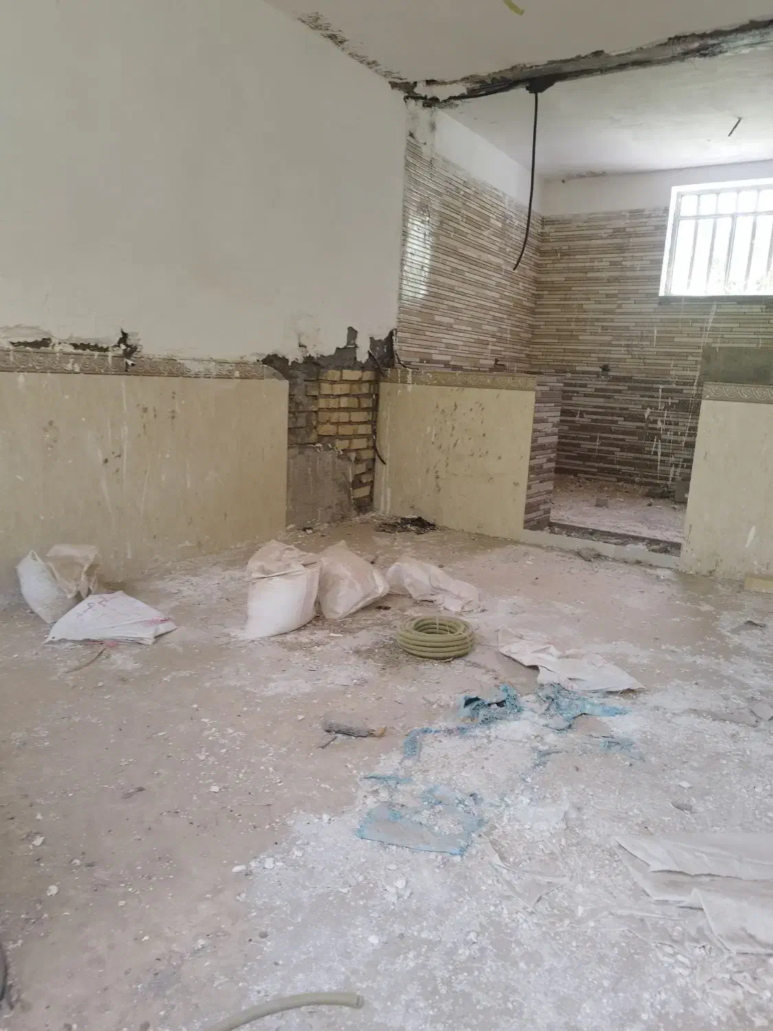 خانه باغ به فروش میرسد|فروش خانه و ویلا|گلباف, |دیوار