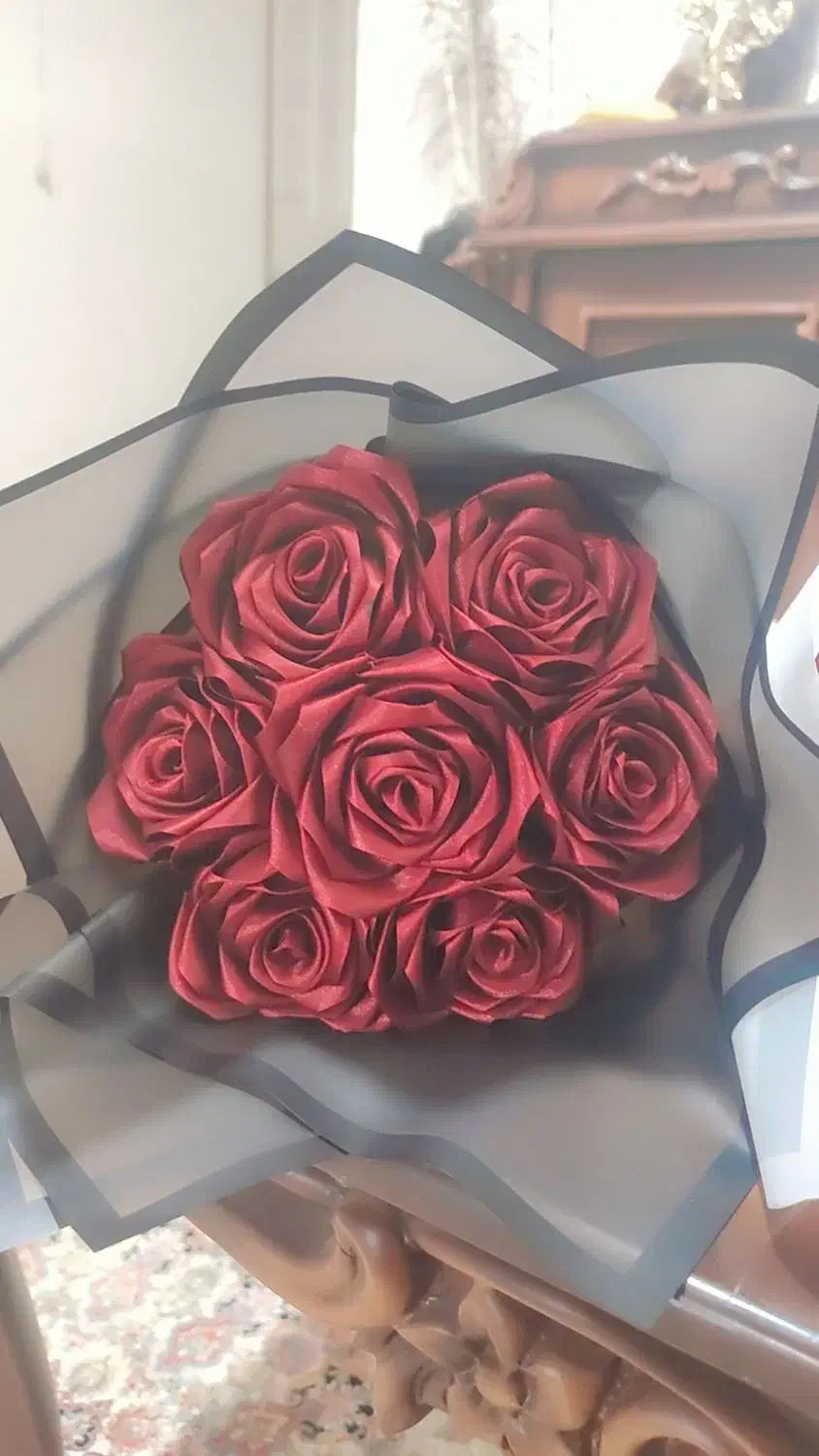 دسته گل ولنتاین فقط 300|گل مصنوعی|ساوه, |دیوار