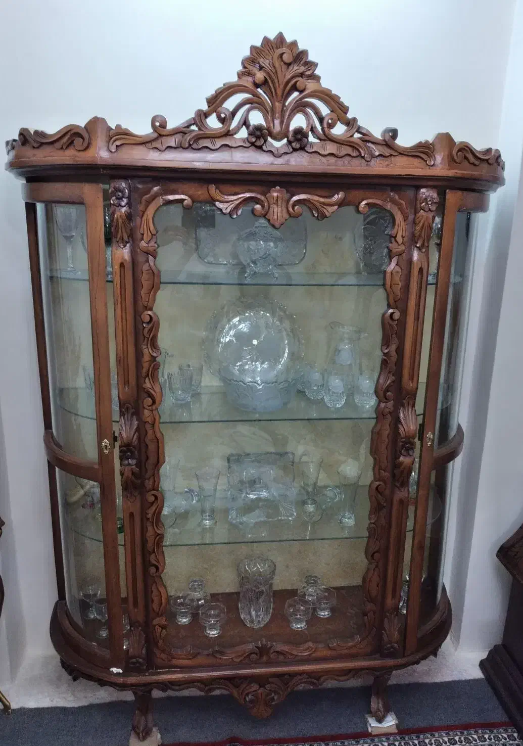 گنجه چوبی منبت کاری|بوفه، ویترین، کنسول|قوچان, |دیوار