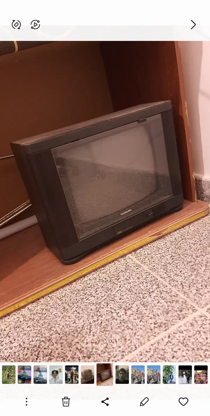 تلوزیون قدیمی ۱۴ سالم و سالم قیمت ۱/۵۰۰|تلویزیون و پروژکتور|تبریز, |دیوار