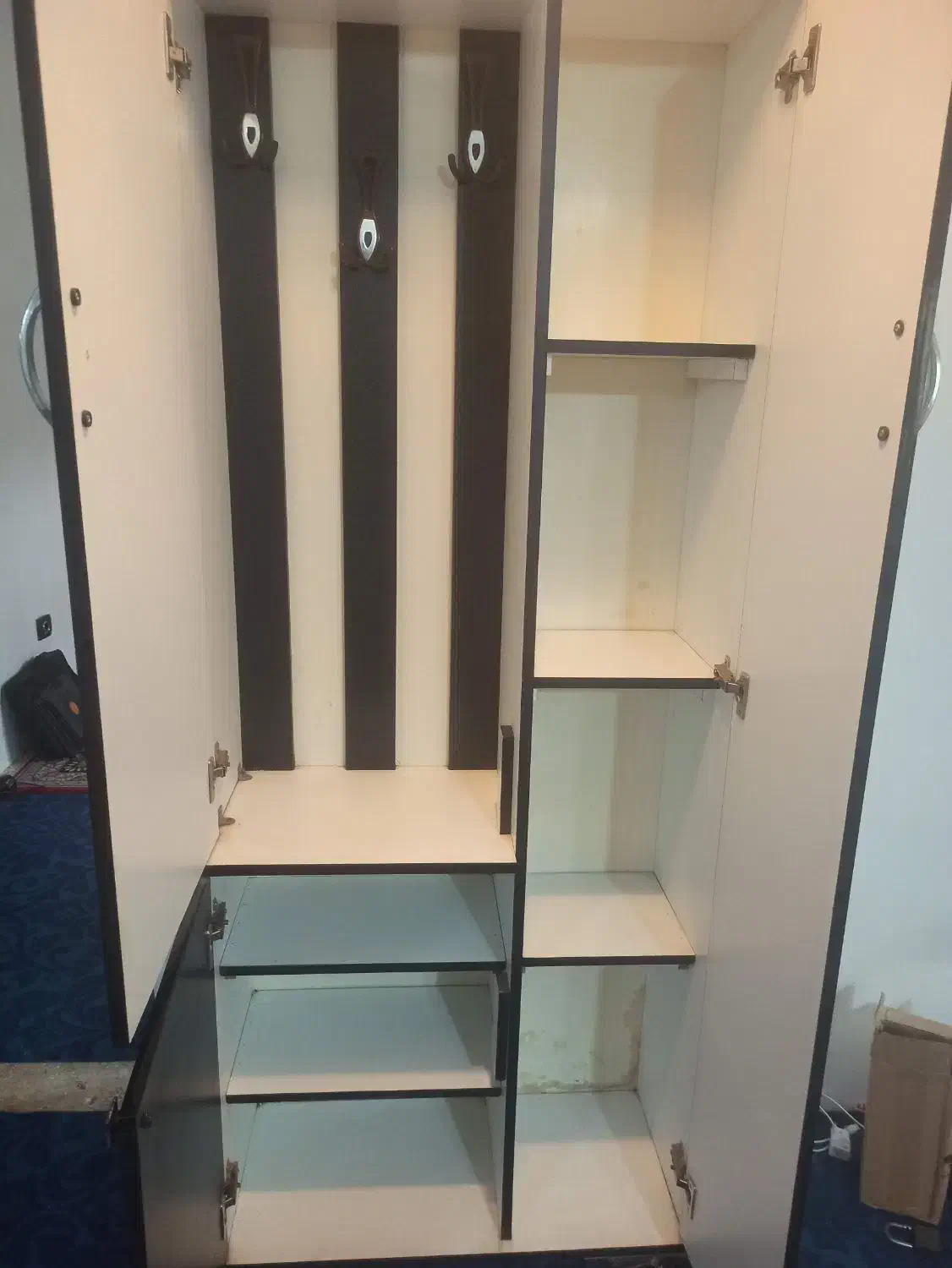 جاکفشی|جاکفشی، کمد، دراور|چمران, |دیوار