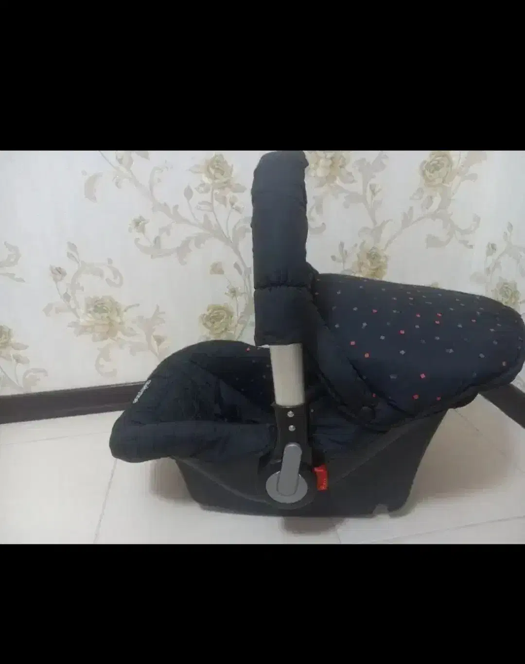 کریر و اغوشی|اسباب و اثاث بچه|رودهن, |دیوار