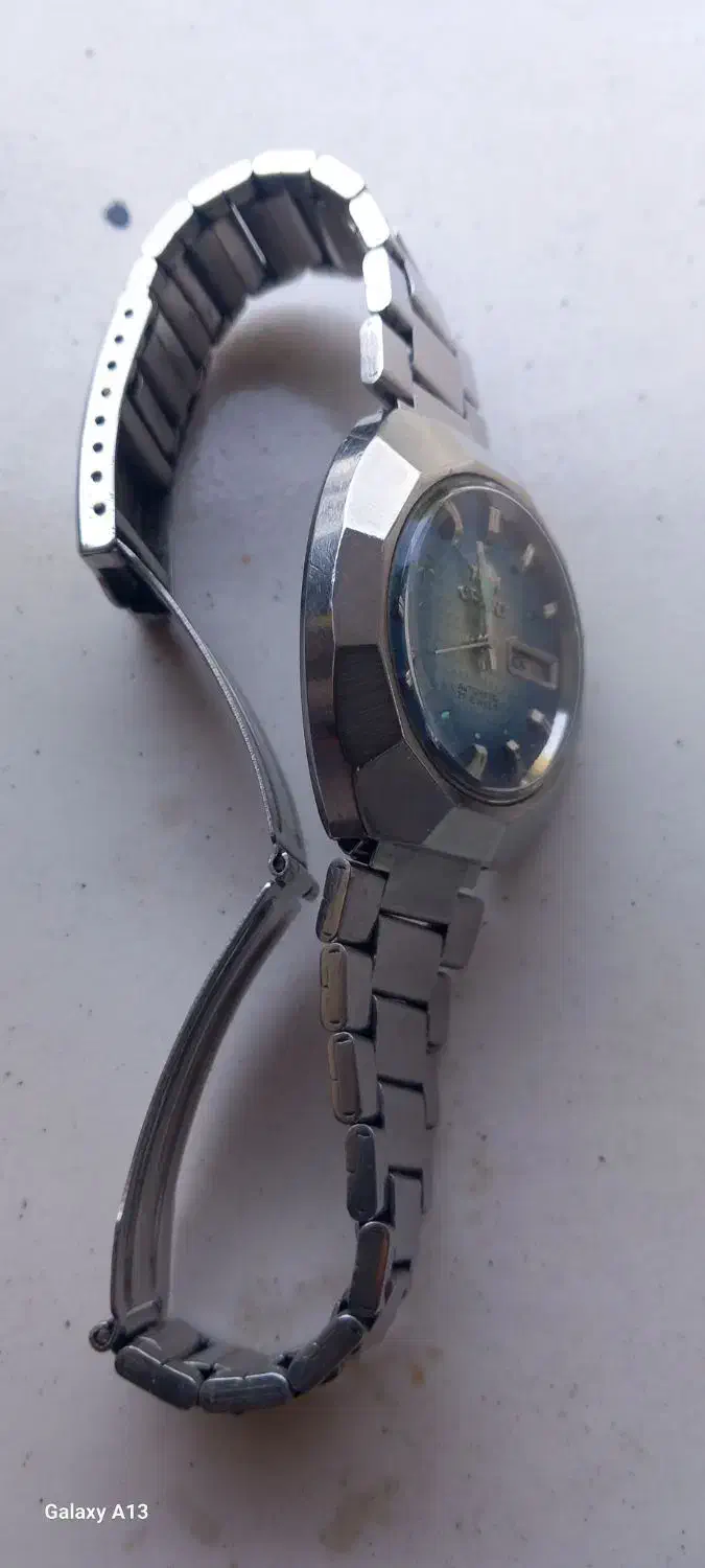 ساعت اورینت قدیمی|ساعت|شیراز, آزادگان|دیوار