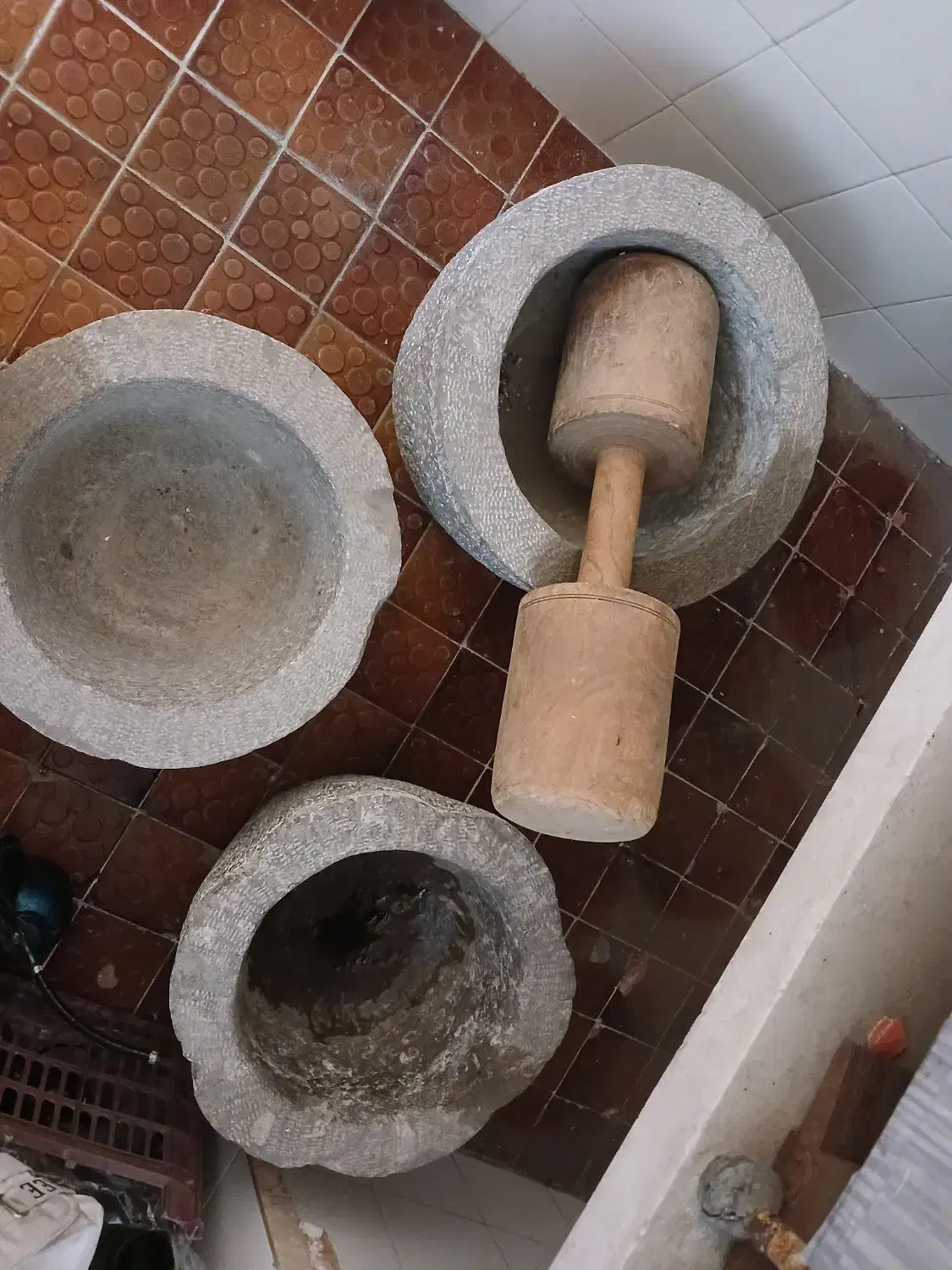 هاونگ سنگی|کلکسیون اشیاء عتیقه|اصفهان, آفاران|دیوار