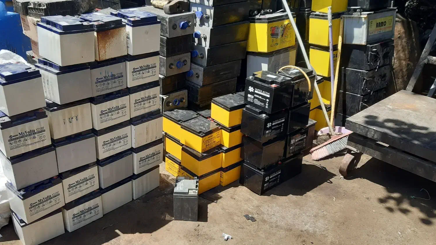 جهان باطری ups یوپیاس تخصصی کارکرده اسقاطی|قطعات و لوازم جانبی رایانه|تهران, خزانه|دیوار