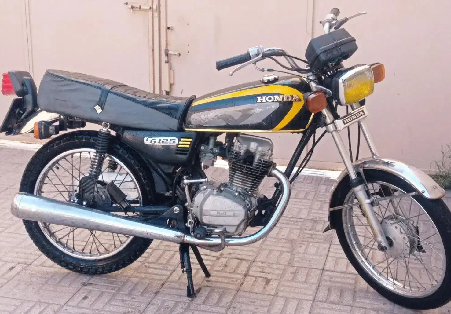 نامی ۱۲۵ مدل ۸۱ پلاک قدیم مدارک تکمیل سالم|موتورسیکلت|کاشان, راوند|دیوار