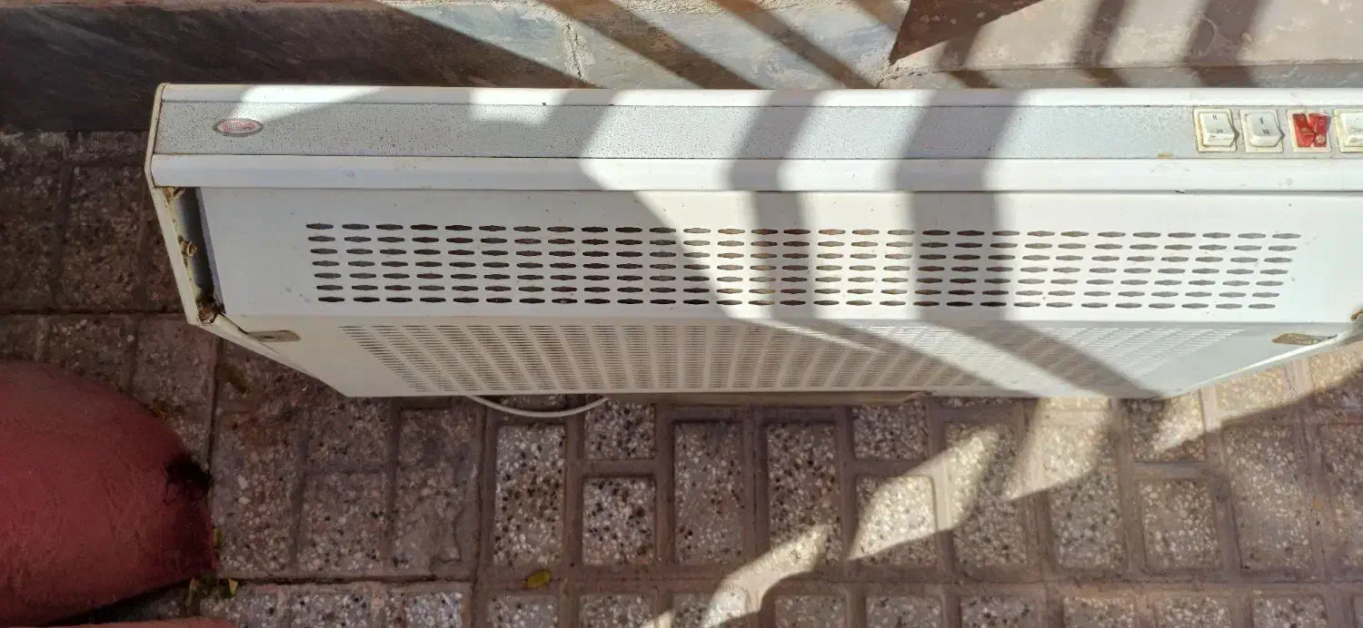 هود بیمکث|هود|فردوس (خراسان), |دیوار