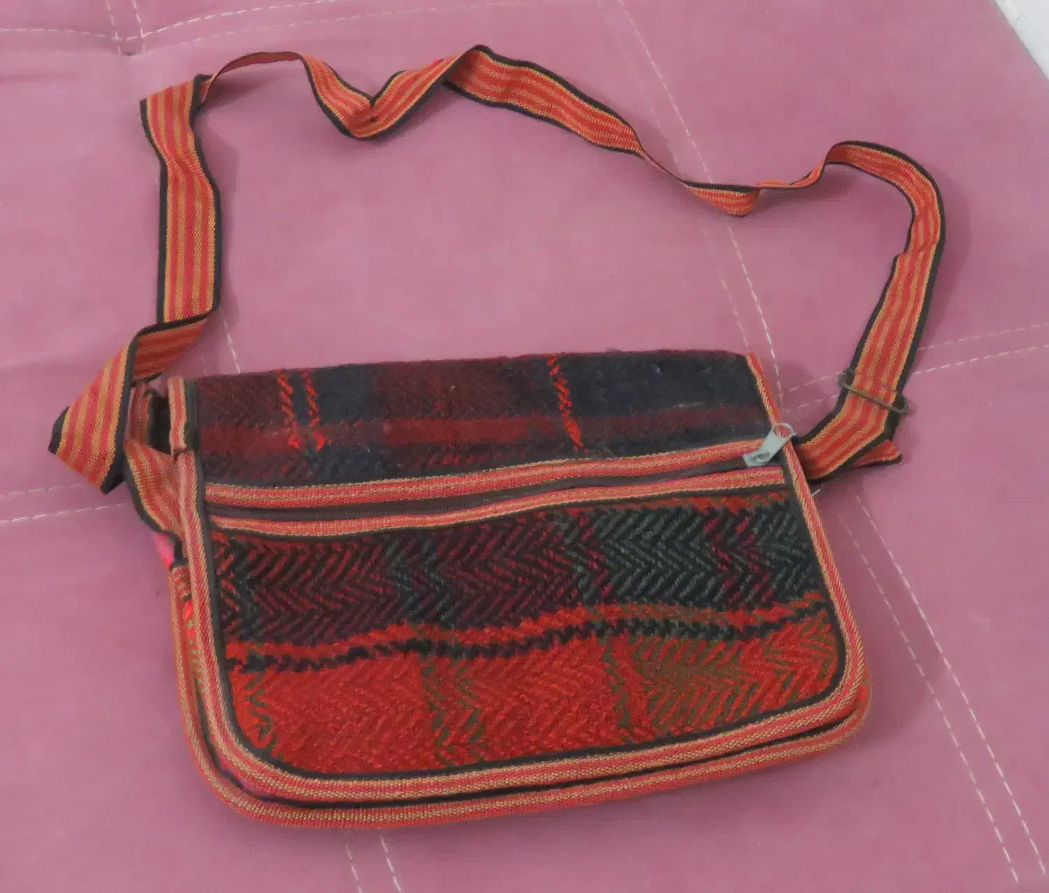 کیف زنانه سنتی|کیف، کفش، کمربند|آمل, |دیوار