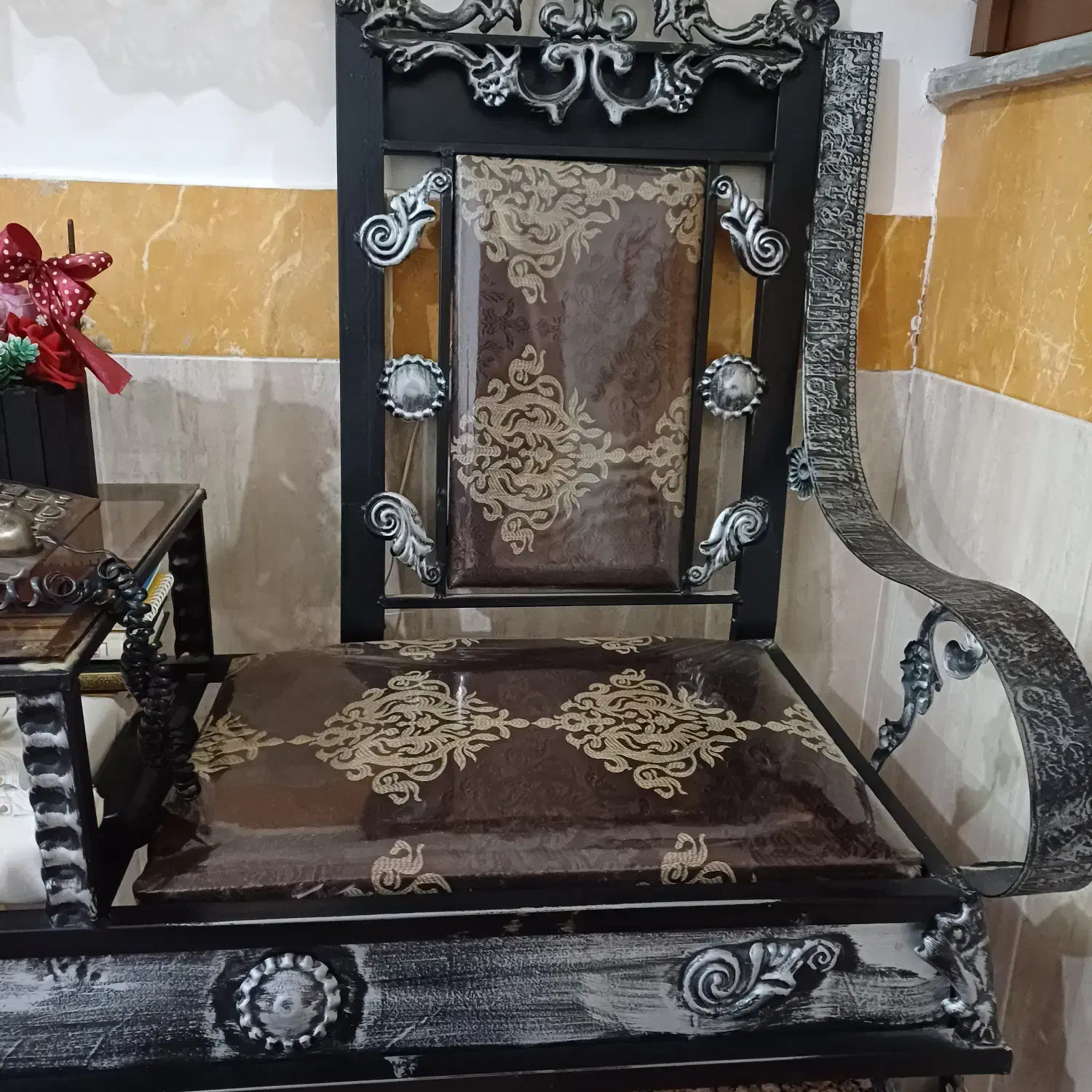 میز تلفن|میز تلفن|تربتحیدریه, بالا ولایت|دیوار