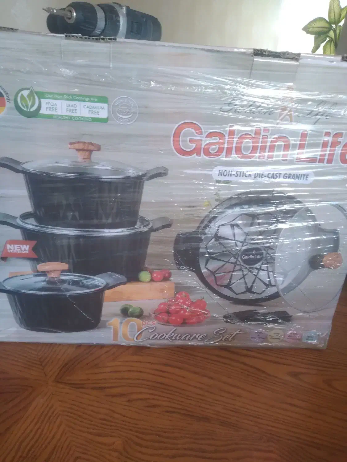 قابلمه سرامیکی و تابه قابلمه بزرگ|ظروف پخت‌وپز|مراغه, |دیوار