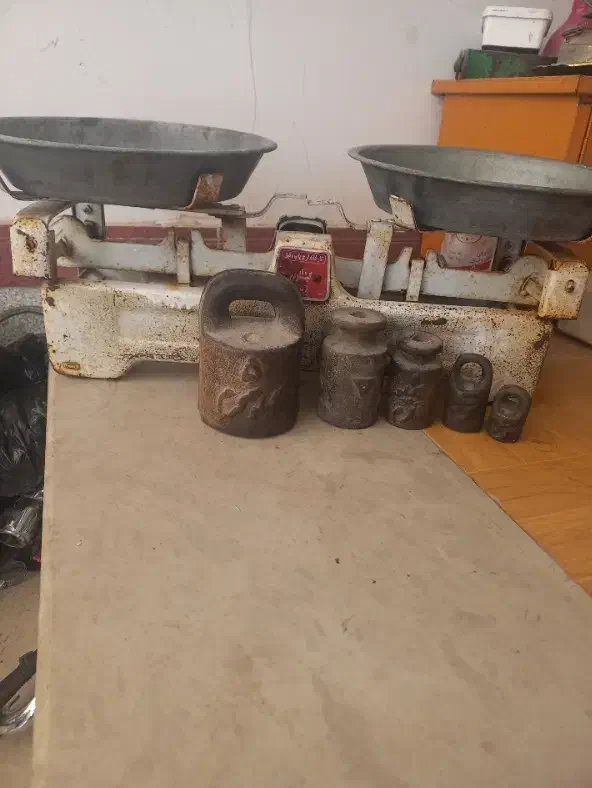 ترازو و سنگ کیلو باسکول ۱۰۰ کیلویی|فروشگاه و مغازه|کرمانشاه, |دیوار