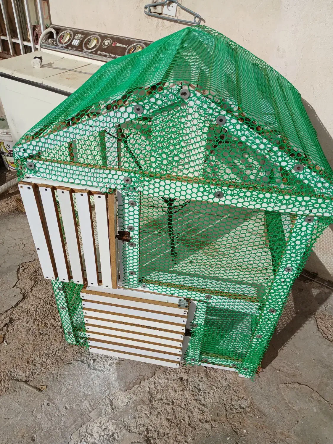 سلام قفس به شکل خونه دوطبقه باچوب MDFساخته شده|لوازم جانبی حیوانات|کرمان, |دیوار