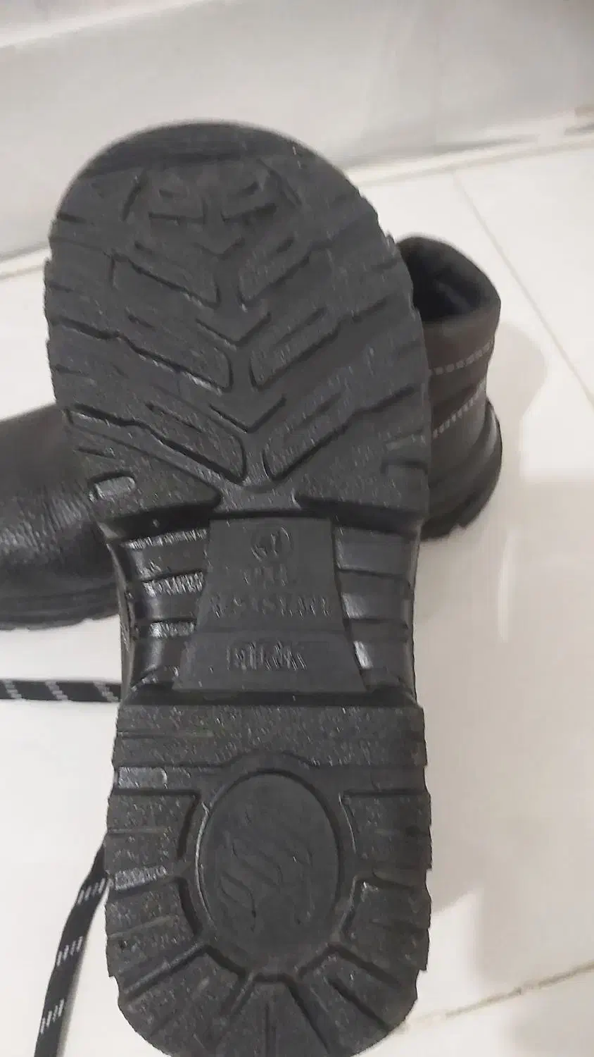 کفش ایمنی|کیف، کفش، کمربند|اهر, |دیوار