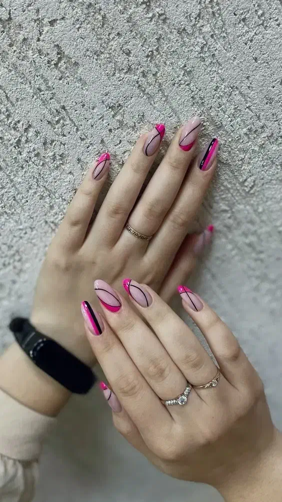 خدمات ناخن و ناخنکار|خدمات آرایشگری و زیبایی|فولادشهر, C3|دیوار