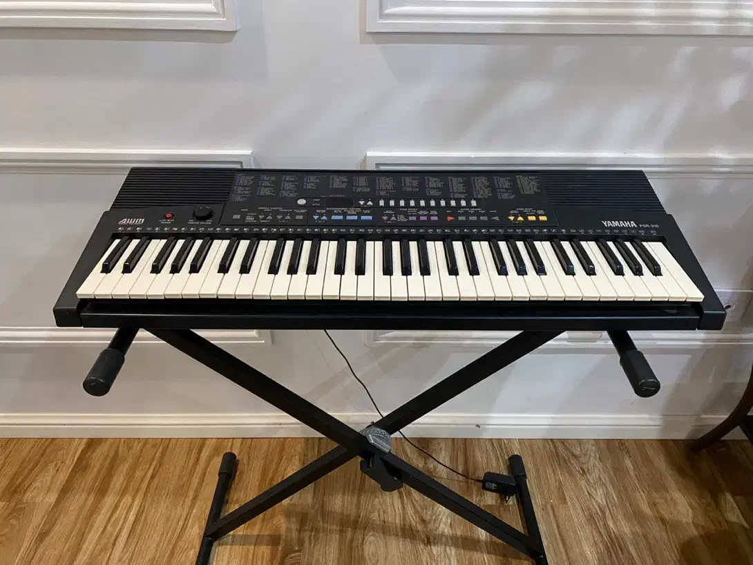 کیبورد پیانو|پیانو، کیبورد، آکاردئون|بجنورد, |دیوار