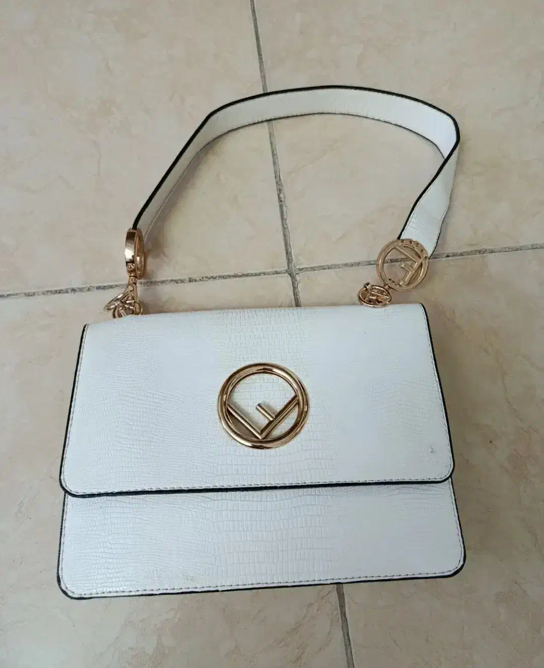 روفرشی و لباسهای زنانه شیک|روفرشی|تهران, باغ خزانه|دیوار