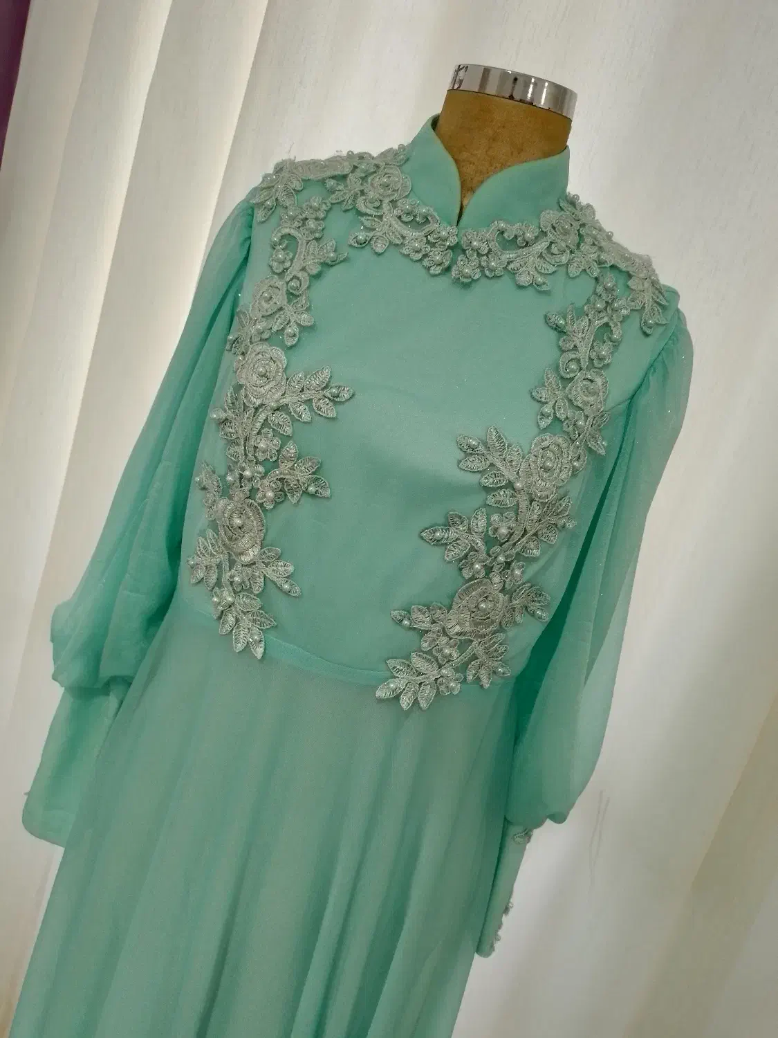 لباس مجلسی|لباس|کلاچای, |دیوار