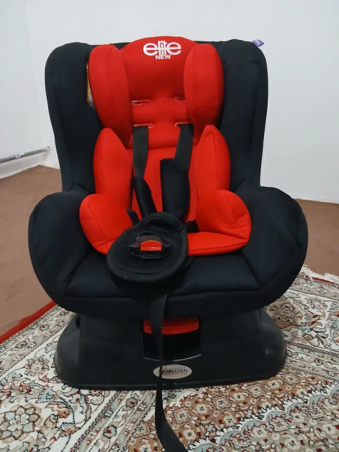 صندلی کودک دلیجان|تخت و صندلی بچه|مرند, |دیوار