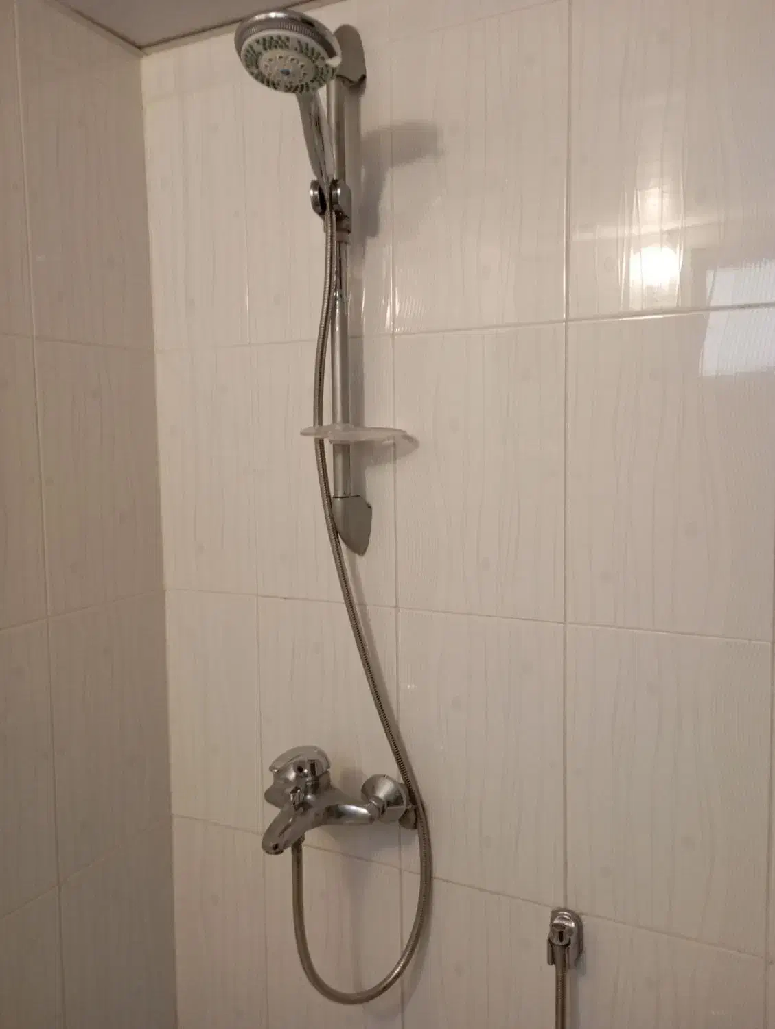 تعمیرات بخاری* آبگرمکن دیواری* وشیرالات|خدمات پیشه و مهارت|صدرا-فارس, فاز ۱|دیوار