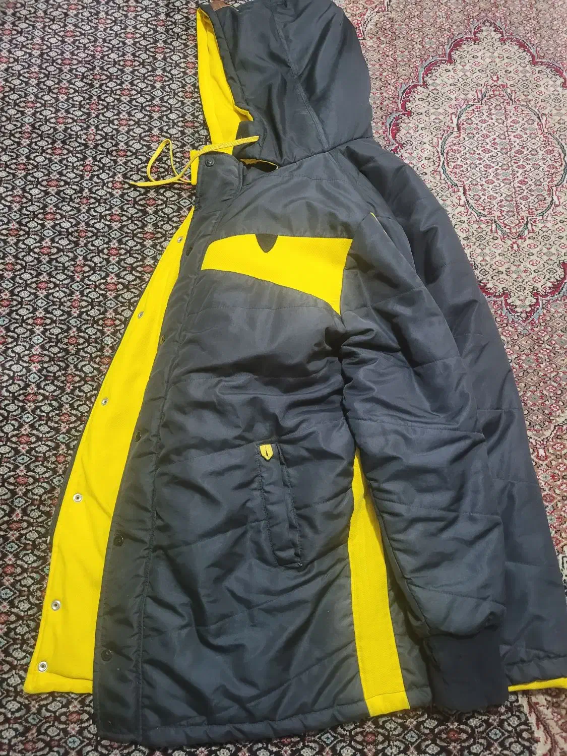 کاپشن مردونه خیلی تمیز|لباس|قدس, شهرقدس|دیوار