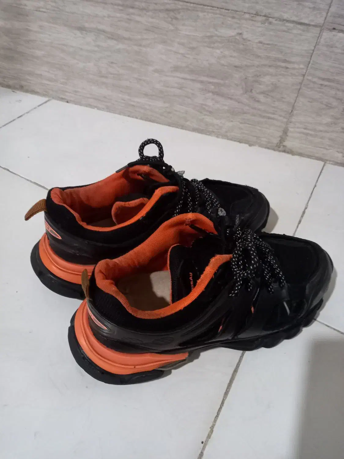 کفش اسپرت|کیف، کفش، کمربند|مشهد, شهرک بهارستان|دیوار