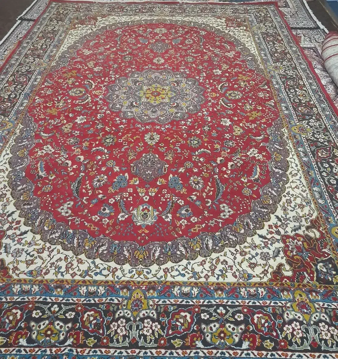 فروش ۲ تخته فرش ۹ و ۶ متری|فرش|لاهیجان, خمیر کلایه|دیوار