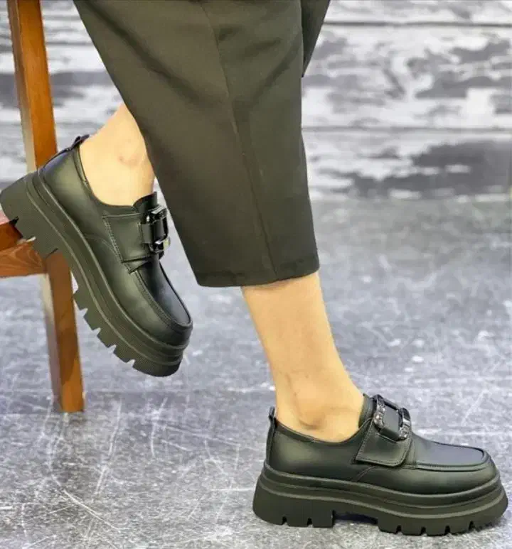 کفش لووفر|کیف، کفش، کمربند|اراک, |دیوار