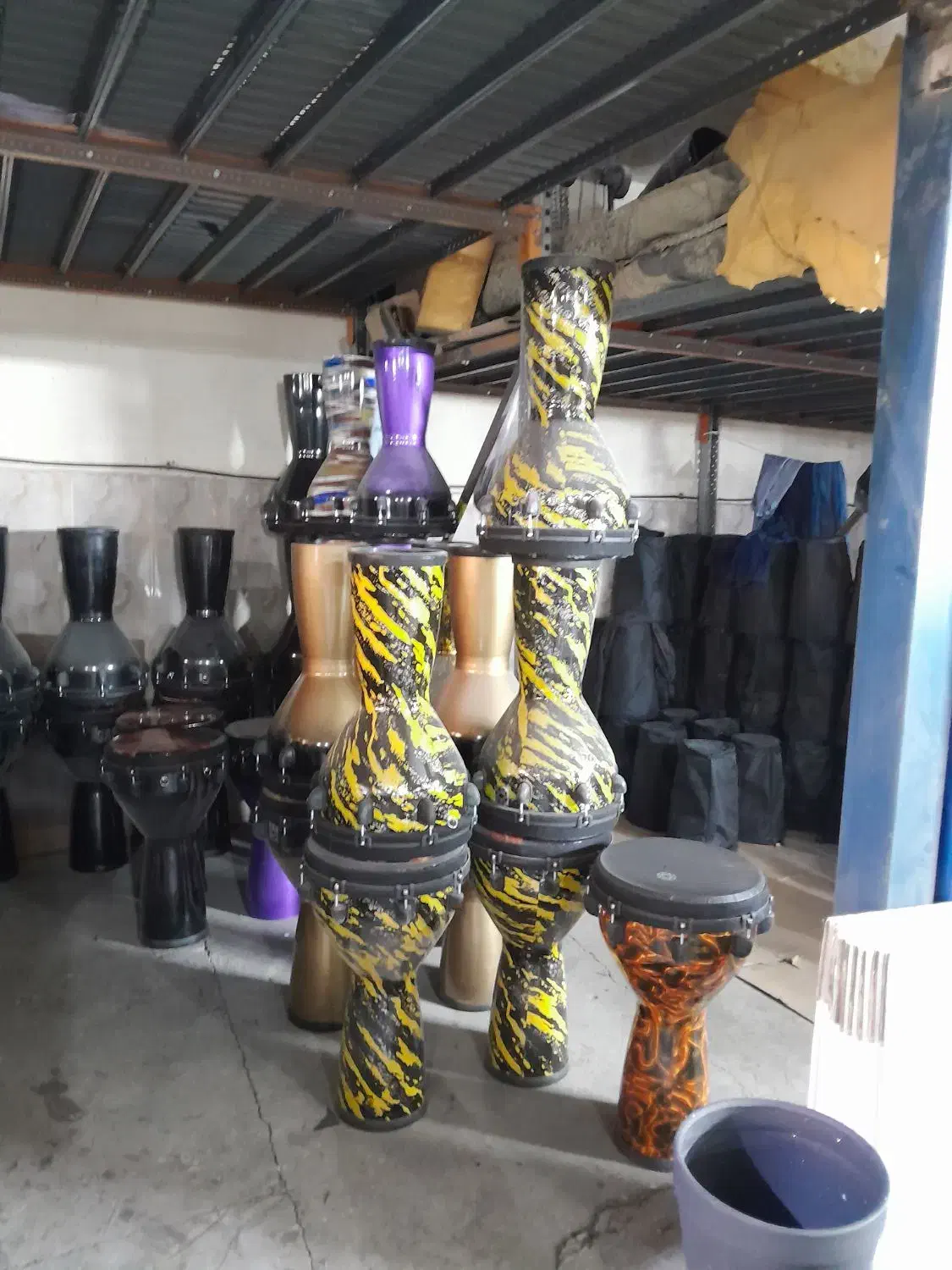 تنبک|درام و پرکاشن|چهاردانگه (تهران), |دیوار