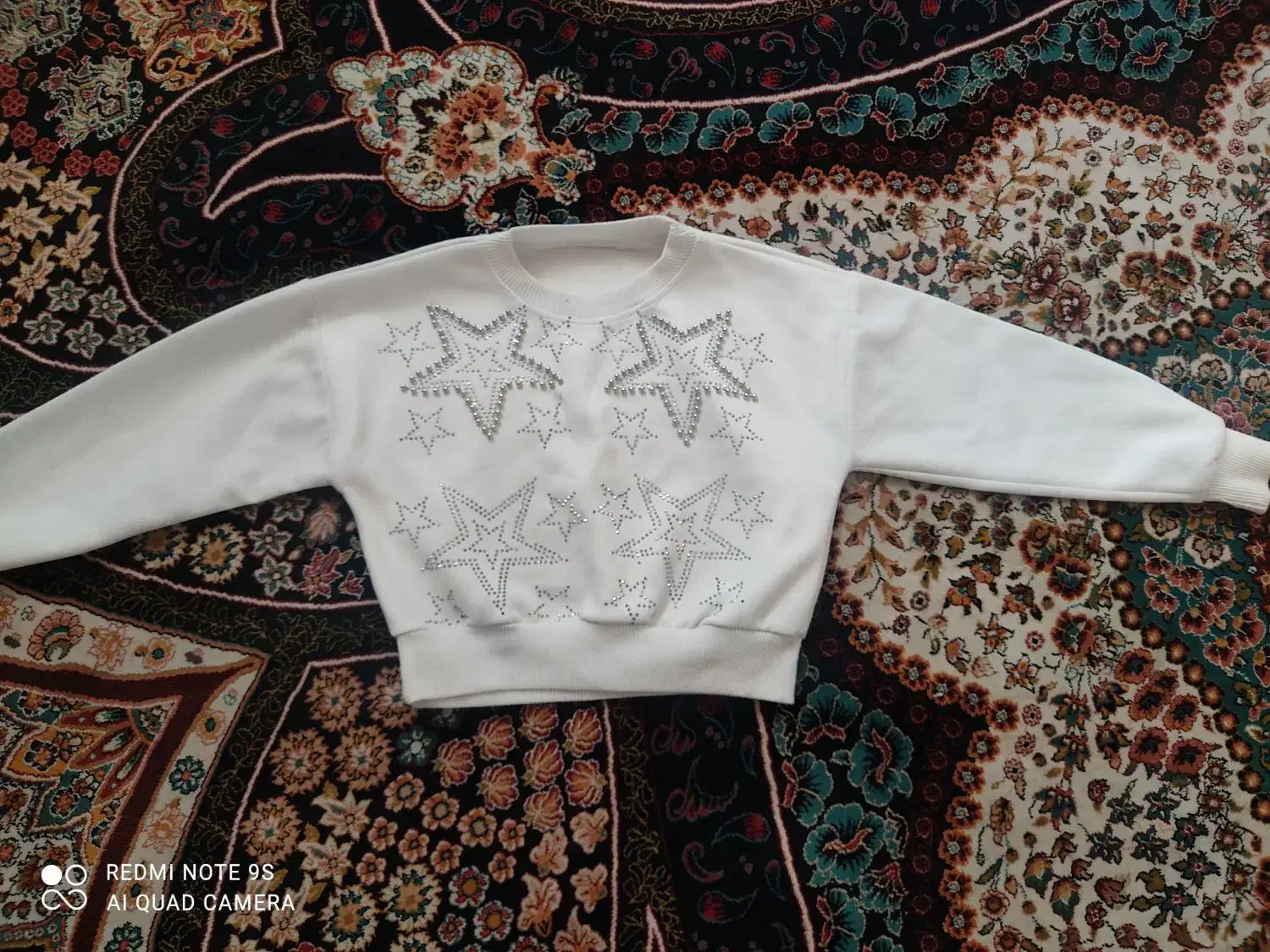 چند دست لباس نو|کفش و لباس بچه|بروجرد, |دیوار