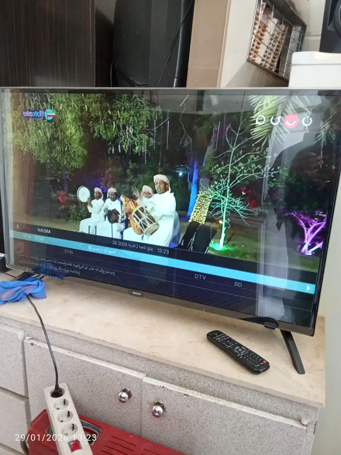 تلویزون 43|تلویزیون و پروژکتور|رزن, |دیوار