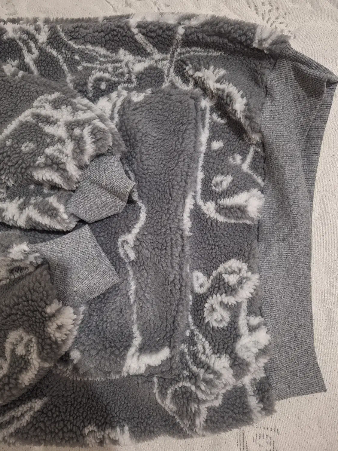 هودی تدی|لباس|تهران, راه آهن|دیوار