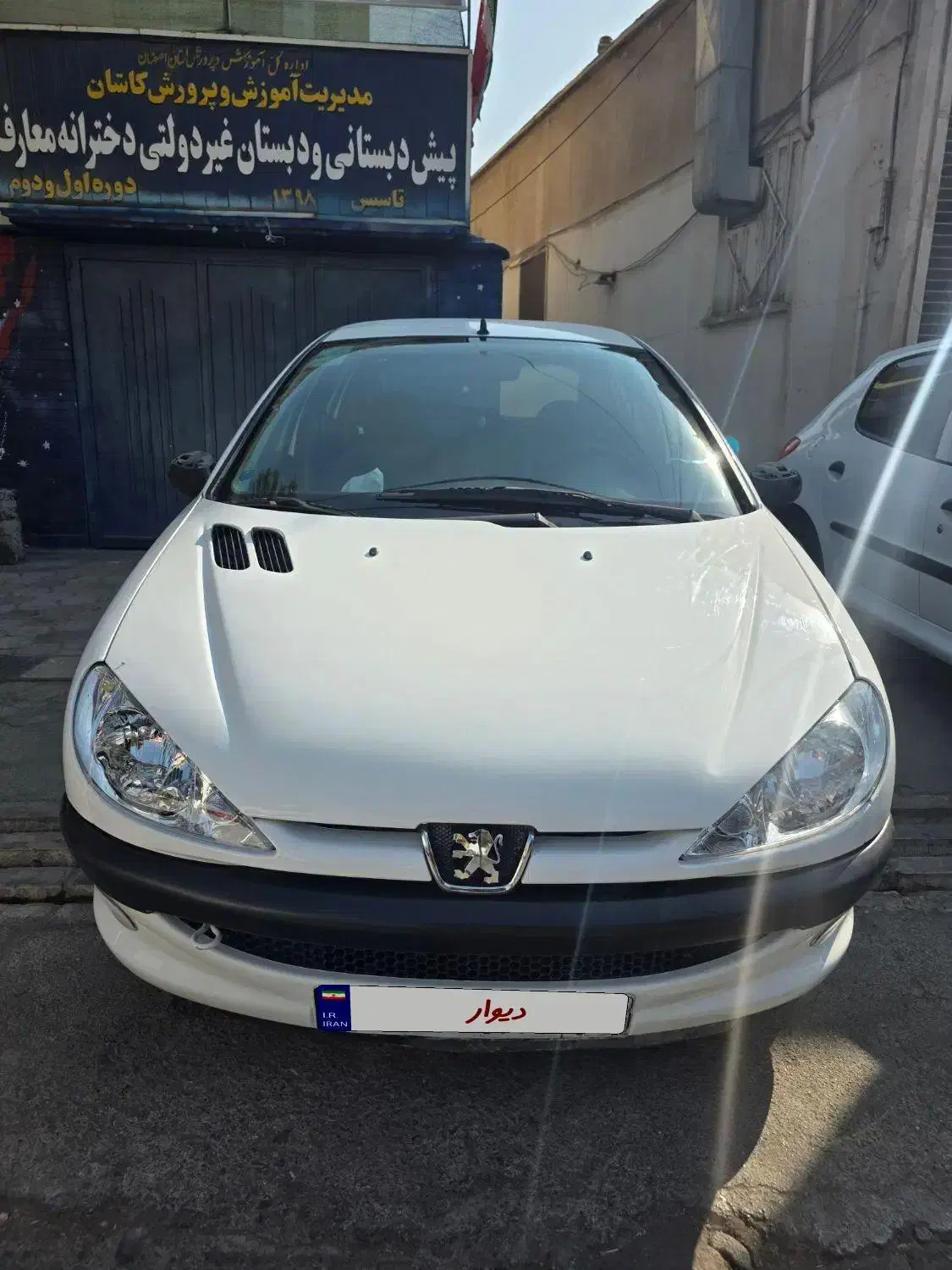 پژو۲۰۶ تیپ۲ مدل ۹۹|خودرو سواری و وانت|کاشان, ملک آباد|دیوار