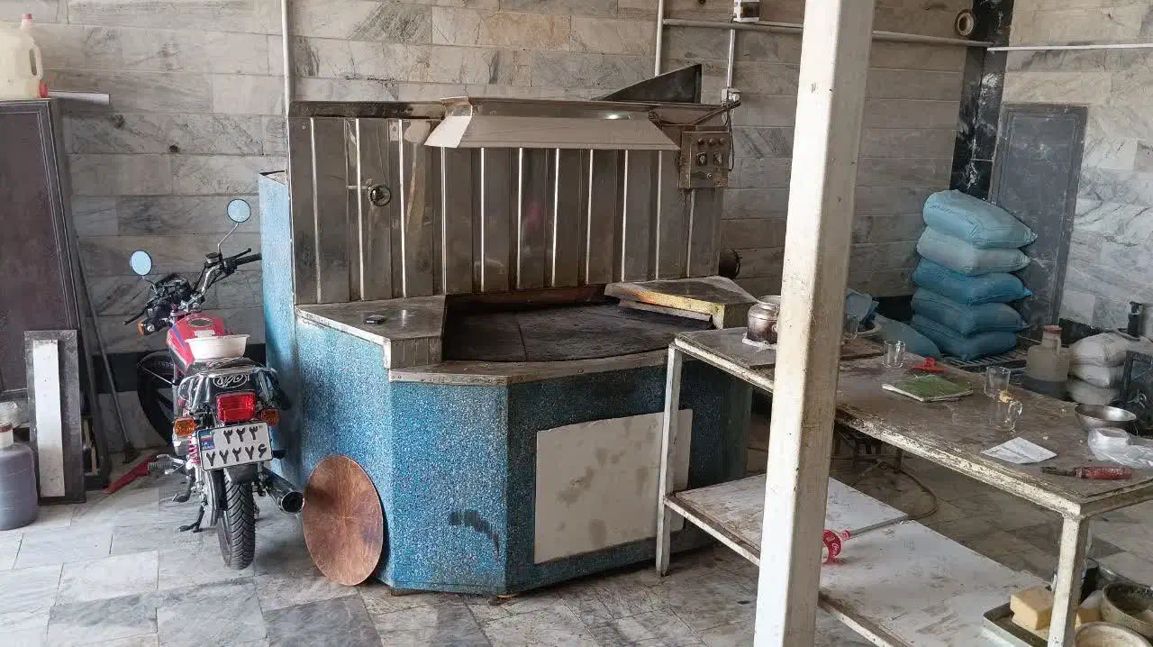 فروش وسایل وجواز نانوایی|فروشگاه و مغازه|چهارباغ, |دیوار