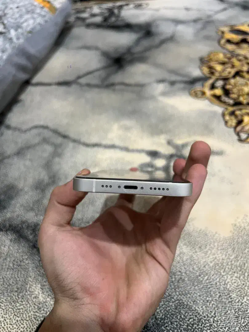 Iphone 13 normal|موبایل|دماوند, دماوند|دیوار