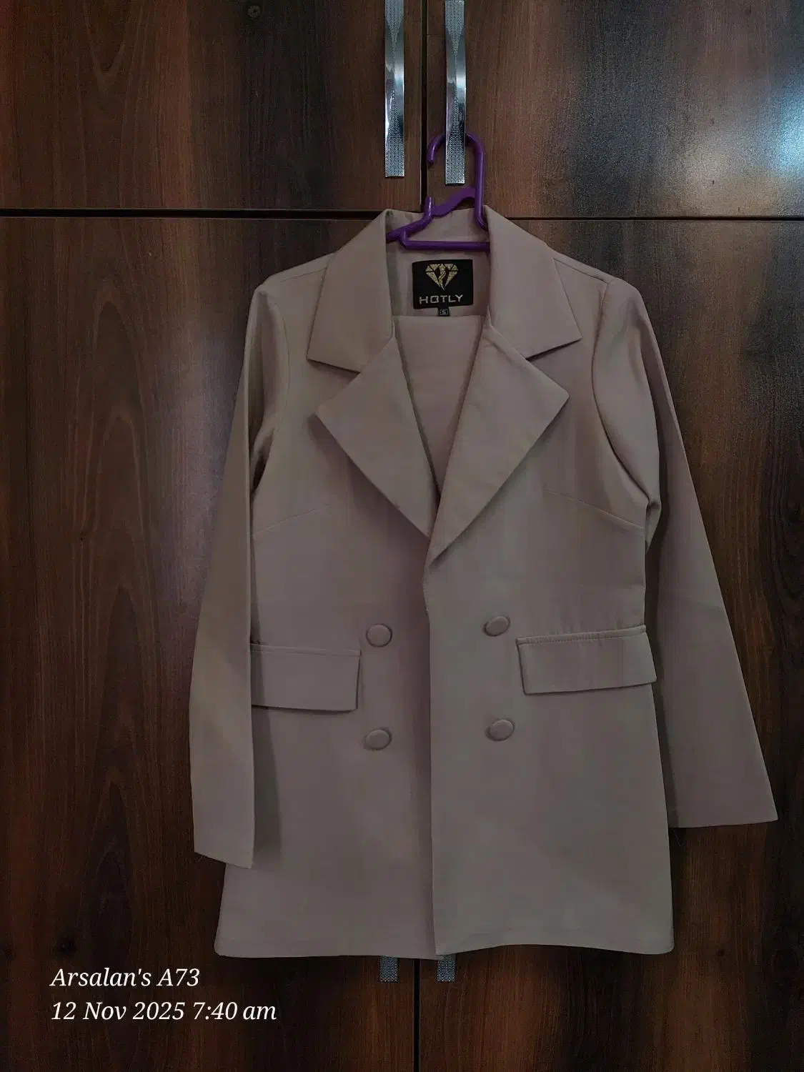 کت شلوار مازاراتی|لباس|رشت, بوسار|دیوار