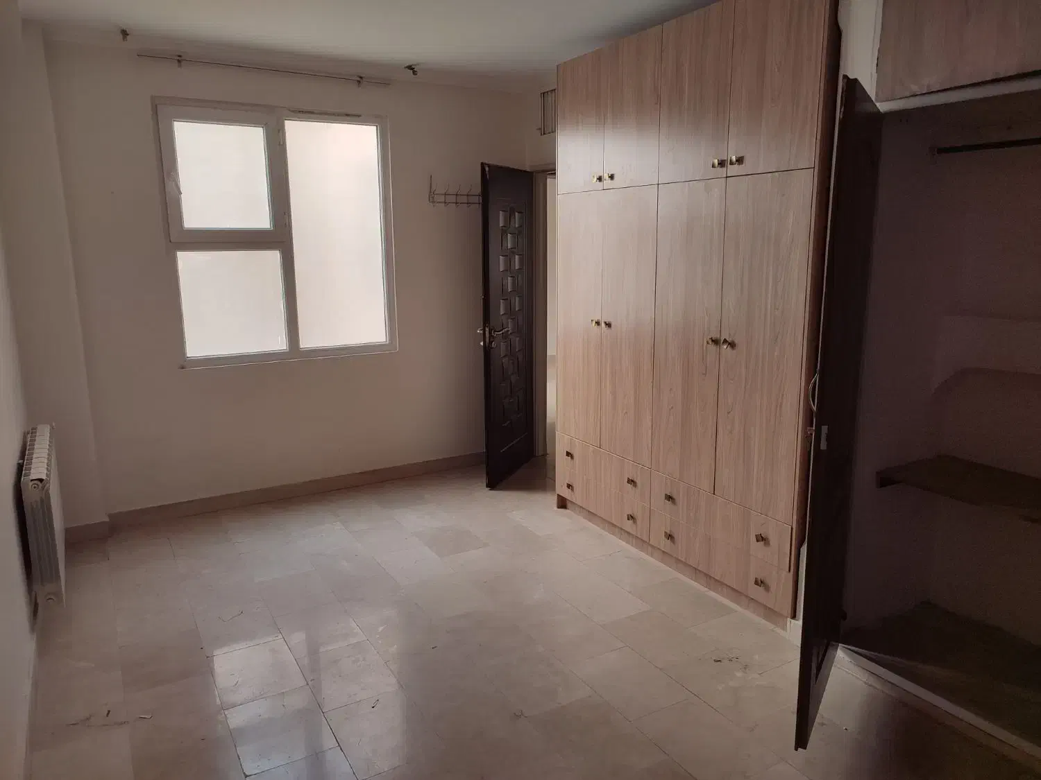 ۱۳۰متر/تک واحدی/نورگیری عالی/تراس قابل چیدمان